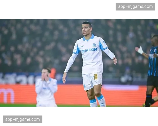 格林伍德21轮14球4助领跑射手榜，轻巧挑射破门展天赋